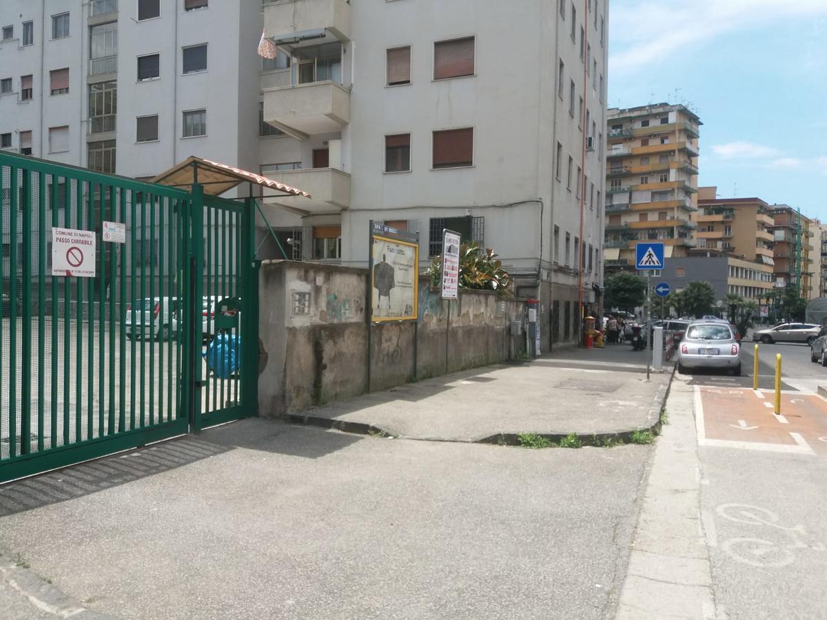 B&B Italia Napoli Naples Exterior photo